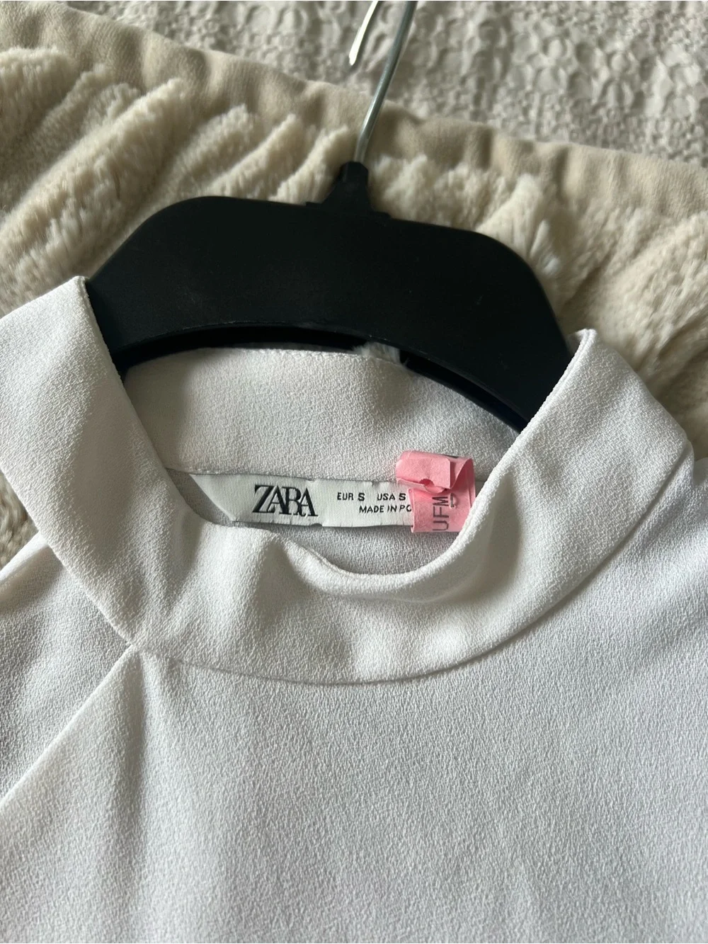 Zara White Mock-Neck Puff Sleeve Top
